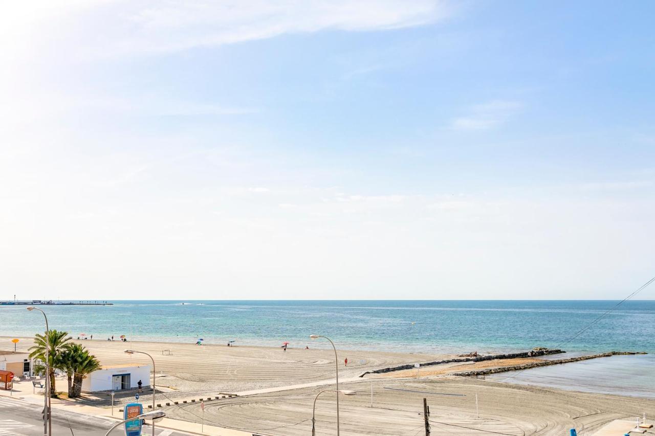✩Direct Beach Location ✩ Familyfriendly ✩ Netflix ซานตาโปลา ภายนอก รูปภาพ